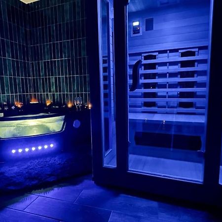 Love Room L' Orientale / Jacuzzi / Sauna Chateau-Landon Dış mekan fotoğraf